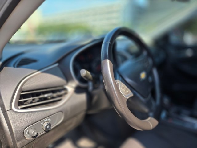 Used 2022 Chevrolet Malibu RS FWD image 9