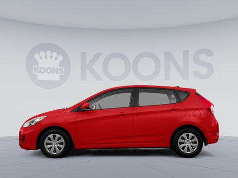 Used 2016 Hyundai Accent SE FWD image 2