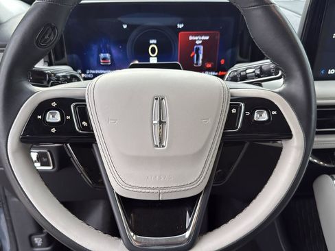 Used 2025 Lincoln Aviator Reserve w/ Illumination Package image 15