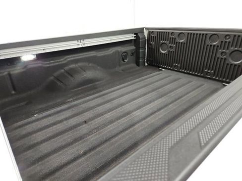 New 2026 Nissan Frontier SV w/ SV Convenience Package AWD/4WD image 12