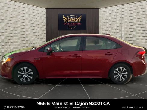 Used 2021 Toyota Corolla LE FWD image 7