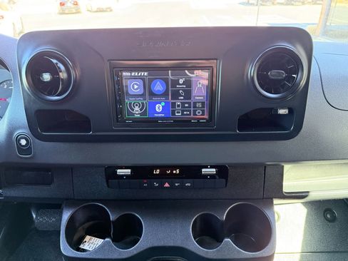 Used 2019 Mercedes-Benz Sprinter 170 Cargo image 13