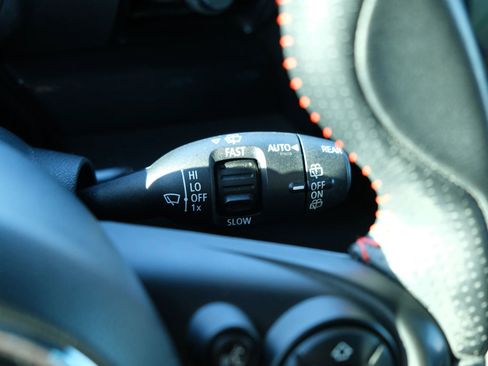 Used 2017 MINI Cooper Clubman Cooper Hatchback 4D image 37