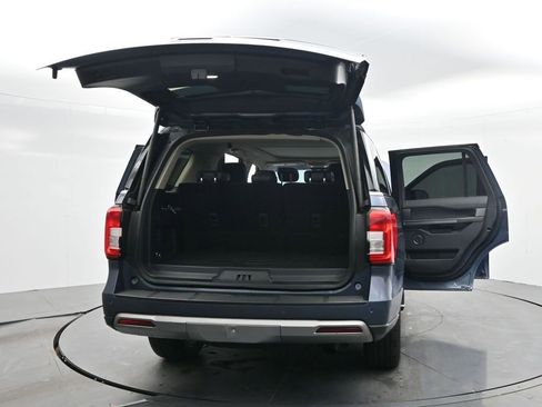 Used 2022 Ford Expedition XLT image 42