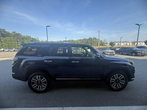 Used 2022 Toyota 4Runner Limited AWD/4WD image 8