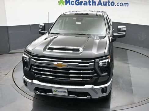 New 2026 Chevrolet Silverado 2500 LTZ w/ LTZ Convenience Package AWD/4WD image 24