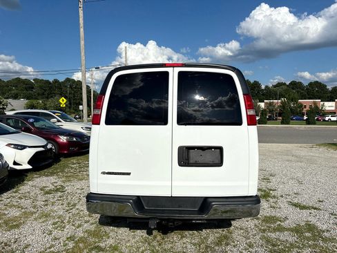 Used 2019 Chevrolet Express 3500 LT w/ LT Preferred Equipment Group image 9