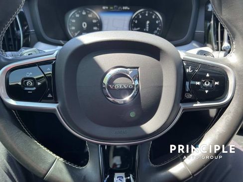 Used 2020 Volvo S60 T6 R-Design image 18