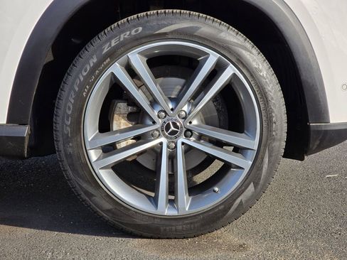 Certified 2022 Mercedes-Benz GLE 350 4MATIC image 9