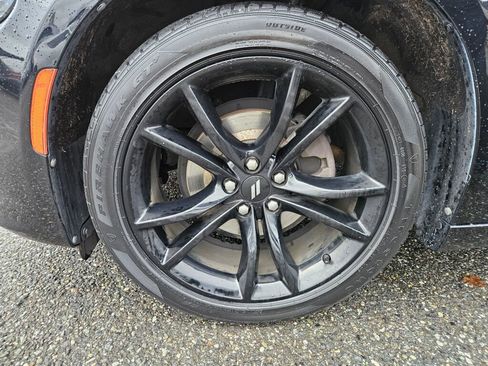 Used 2018 Dodge Charger SXT w/ Blacktop Package image 16