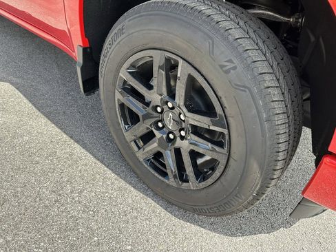 New 2025 Chevrolet Silverado 1500 Custom image 9