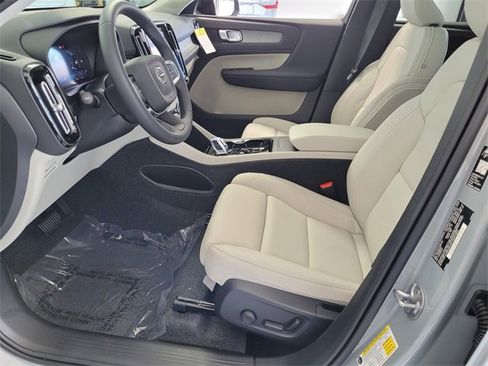 New 2026 Volvo XC40 B5 Plus w/ Protection Package Premier image 5