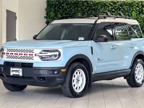 Certified 2023 Ford Bronco Sport Heritage Limited AWD/4WD image 8