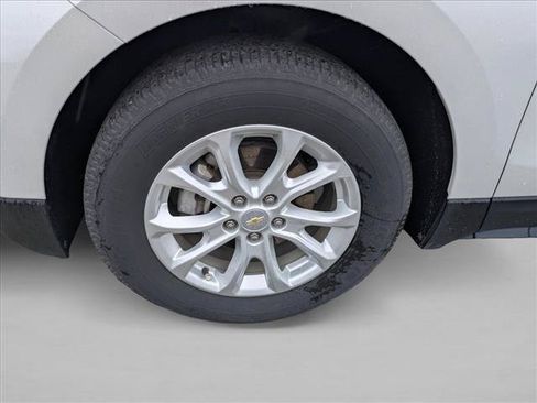 Used 2019 Chevrolet Equinox LT FWD image 10
