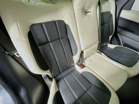 Used 2020 Land Rover Range Rover Sport HST image 29