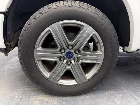 Used 2018 Ford F150 XLT w/ Equipment Group 302A Luxury image 21