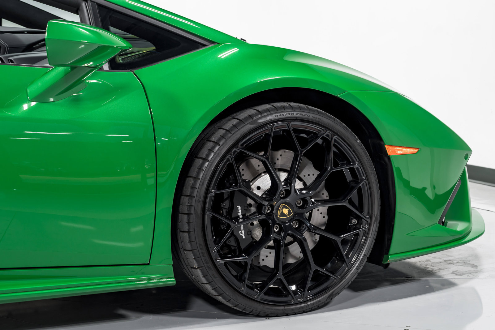 Used 2022 Lamborghini Huracan EVO RWD image 51