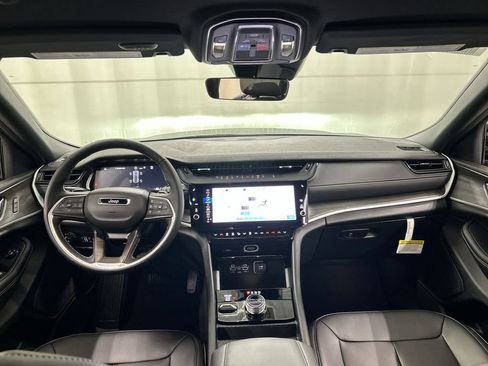 New 2026 Jeep Grand Cherokee Limited AWD/4WD image 19