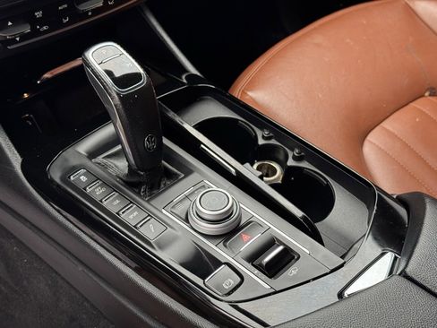 Used 2019 Maserati Levante Base image 29