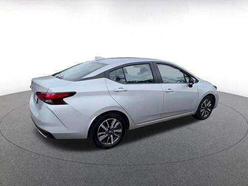Used 2025 Nissan Versa SV FWD image 15