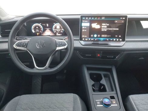 New 2025 Volkswagen Tiguan S AWD/4WD image 16
