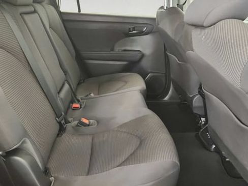 Used 2022 Toyota Highlander LE FWD image 24