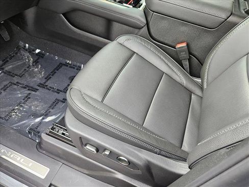 New 2026 GMC Yukon Denali w/ Sun & Power Step Package AWD/4WD image 4