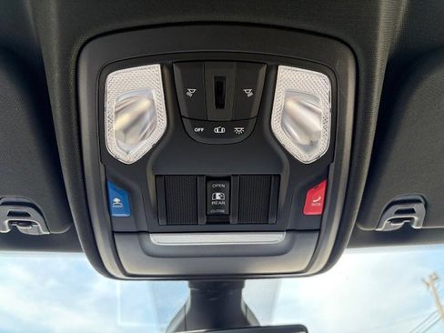 Used 2022 RAM 1500 Big Horn AWD/4WD image 25