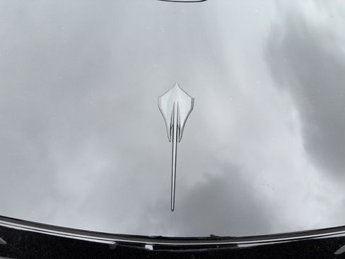 Used 2023 Chevrolet Corvette Stingray Coupe w/ 1LT RWD image 37