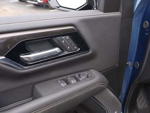 New 2026 GMC Yukon XL Elevation w/ Elevation Premium Package AWD/4WD image 19