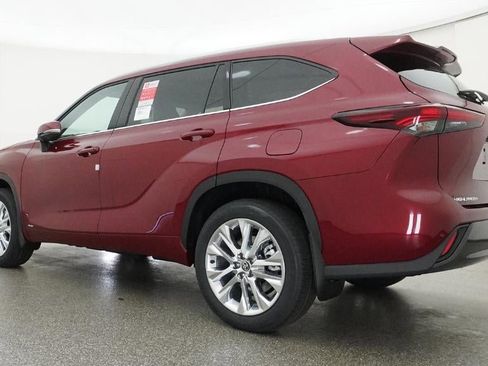 New 2026 Toyota Highlander Limited AWD/4WD image 21