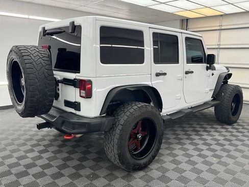 Used 2016 Jeep Wrangler Unlimited Rubicon AWD/4WD image 23