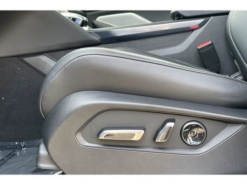 Certified 2025 Acura MDX SH-AWD w/ Technology Package image 12