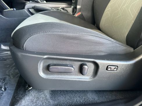 Used 2023 Toyota Tacoma TRD Sport AWD/4WD image 13