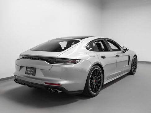 Certified 2023 Porsche Panamera 4 Platinum Edition AWD/4WD image 12