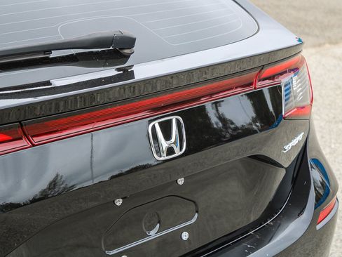 Used 2024 Honda Civic Sport image 11