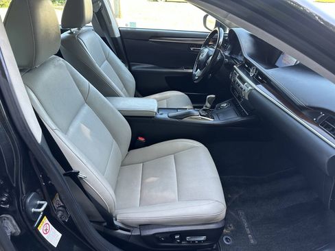 Used 2018 Lexus ES 350 w/ Navigation System Package FWD image 12