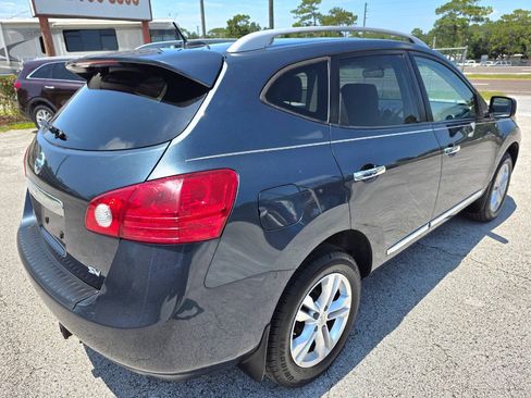 Used 2013 Nissan Rogue SV FWD image 4