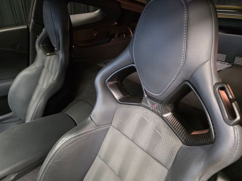 Used 2016 Chevrolet Corvette Z06 w/ 3LZ Preferred Equipment Group image 19