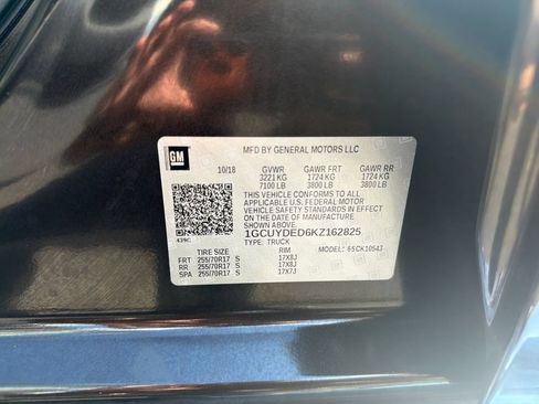 Used 2019 Chevrolet Silverado 1500 LT w/ All-Star Edition AWD/4WD image 23