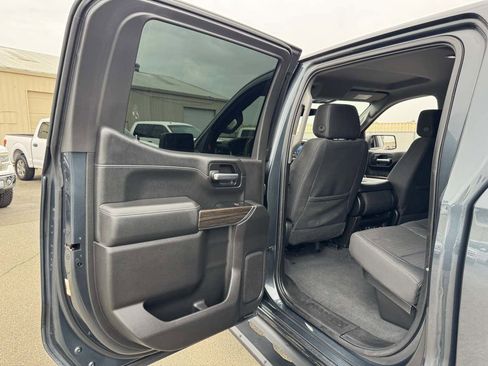 Used 2019 Chevrolet Silverado 1500 RST image 23