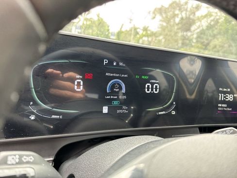 Used 2023 Kia Sportage EX image 50