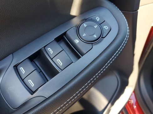 New 2026 Buick Encore GX Avenir image 18