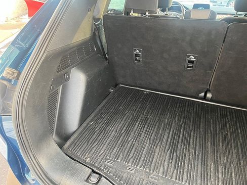 Used 2020 Ford Escape SE image 18