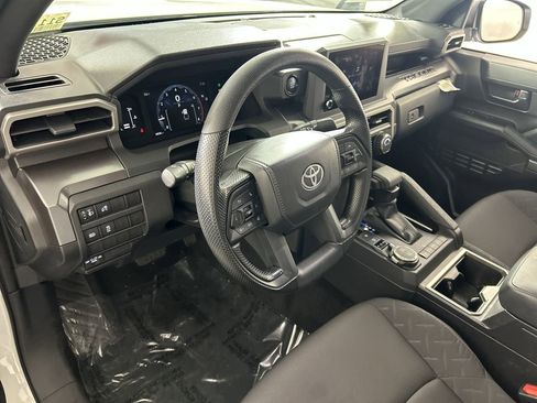 Used 2025 Toyota Tacoma SR5 image 11