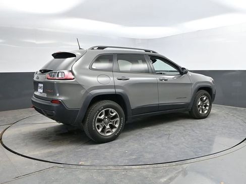 Used 2019 Jeep Cherokee Trailhawk AWD/4WD image 10
