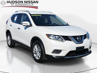 Used 2016 Nissan Rogue SV w/ SV Premium Package