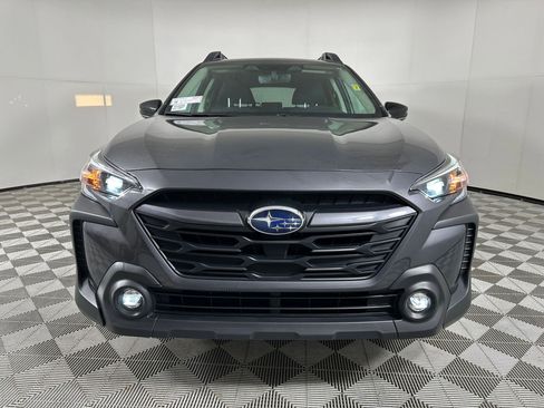 Used 2024 Subaru Outback Premium image 5