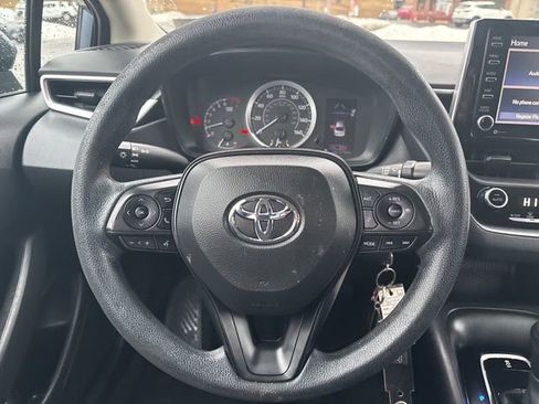 Used 2021 Toyota Corolla LE w/ Carpet Mat Package (TMS) image 25