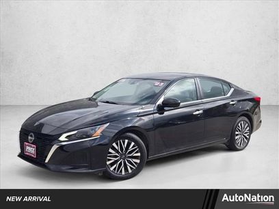 Used 2023 Nissan Altima 2.5 SV
